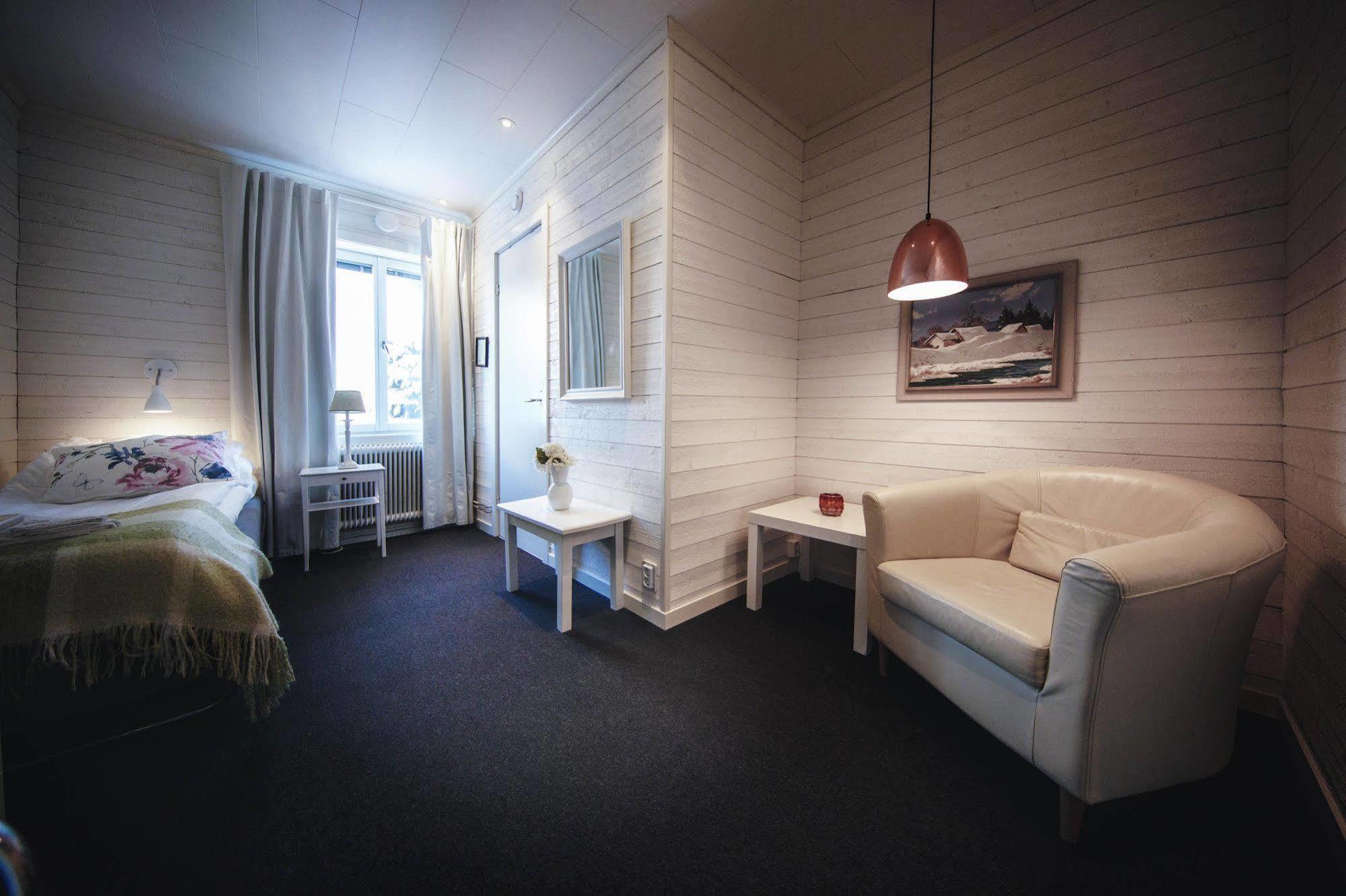 Hotell Pilen أوميو المظهر الخارجي الصورة